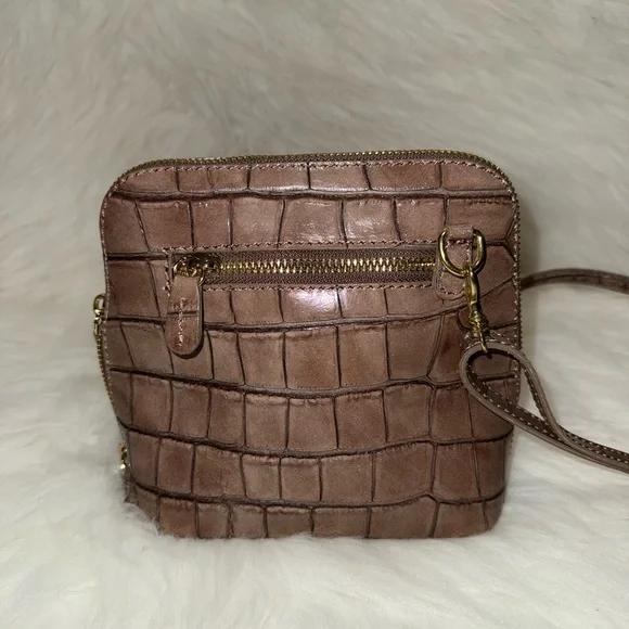 Chic Crocodile-Embossed Brown Crossbody Bag - Picture 3 of 5